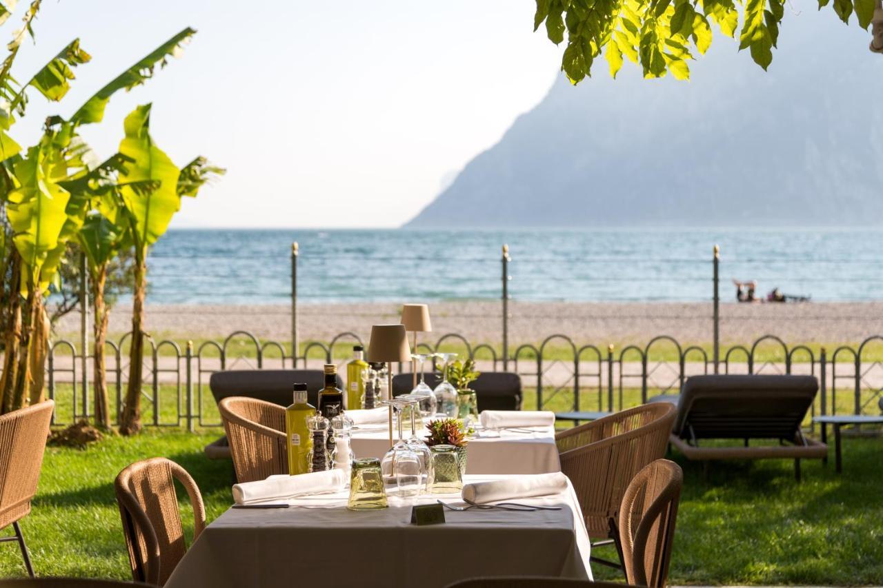 Hotel Baia Azzurra - Lake Front Торболе Экстерьер фото